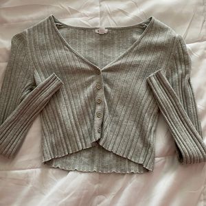 Grey long sleeve